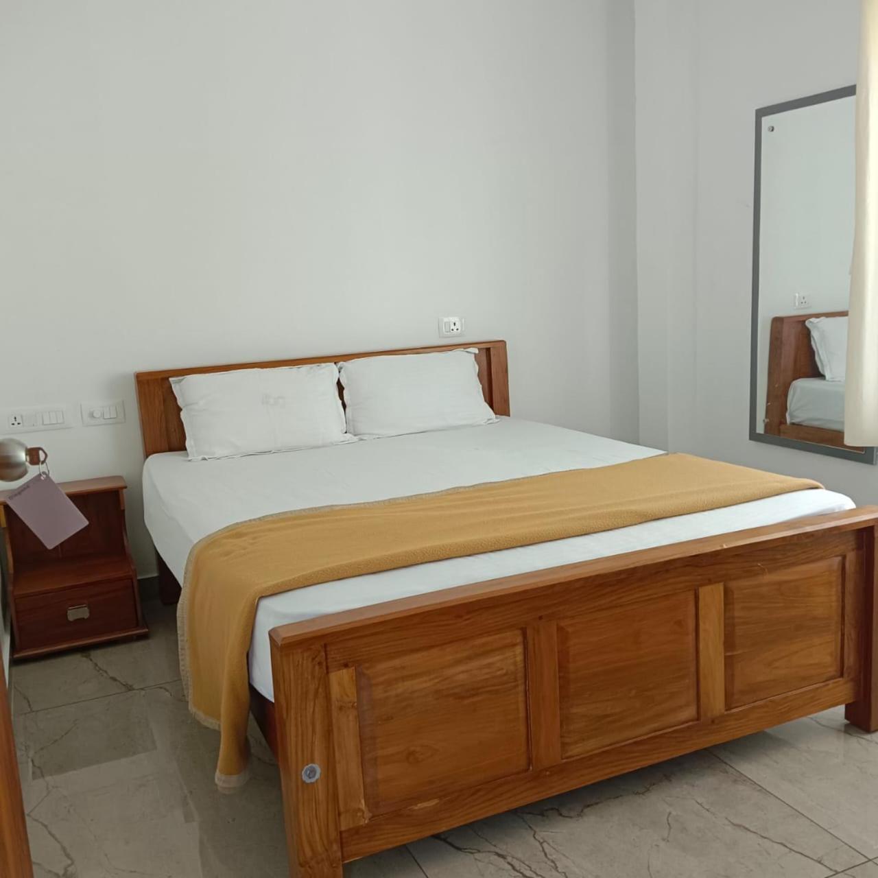 Blossom Valley Cottage Munnar Kamer foto